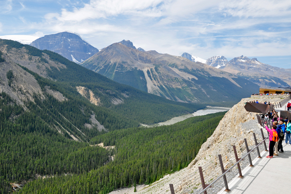 Looking back at the entrance walkway from the Skywalk